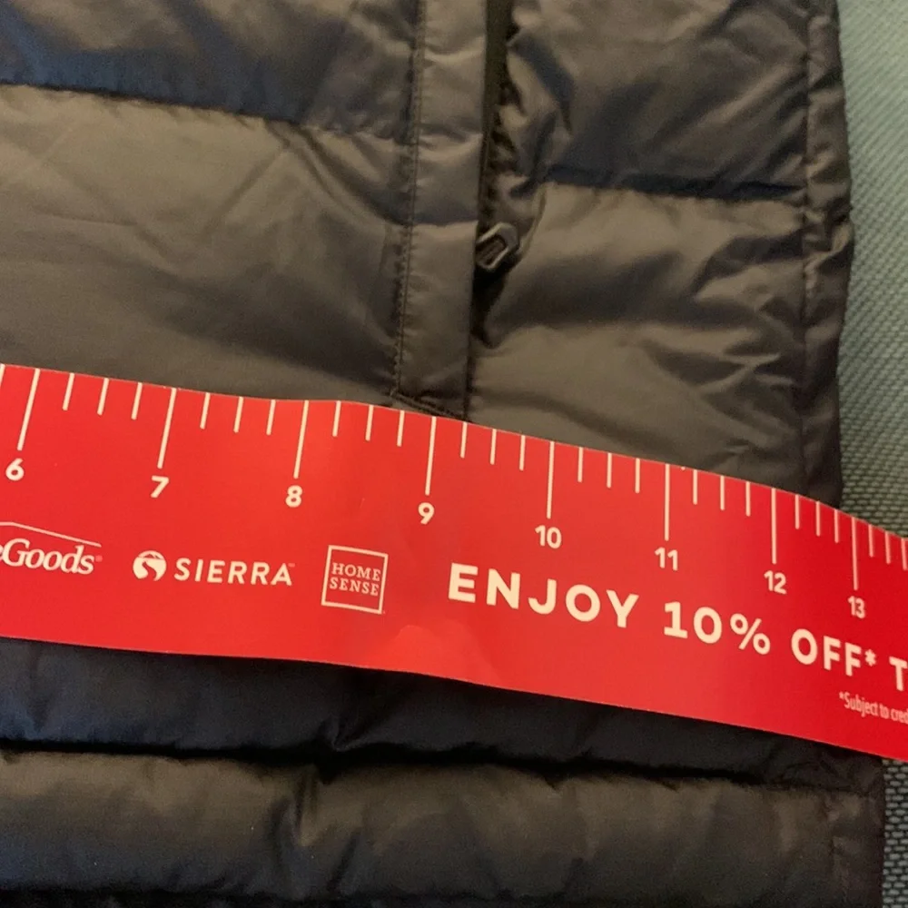 Marmot down vest - Picture 15 of 16